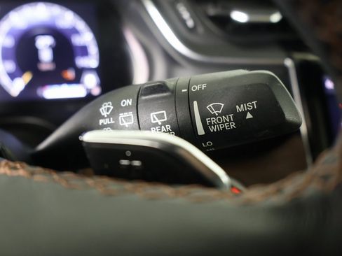 Used 2022 Jeep Grand Cherokee Summit w/ Adv Protech Group IV image 30