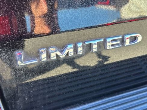 Used 2021 Ford Expedition Max Limited AWD/4WD image 12