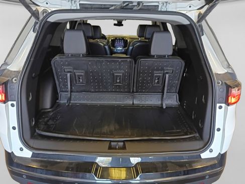 Used 2020 Chevrolet Traverse Premier w/ Redline Edition AWD/4WD image 43