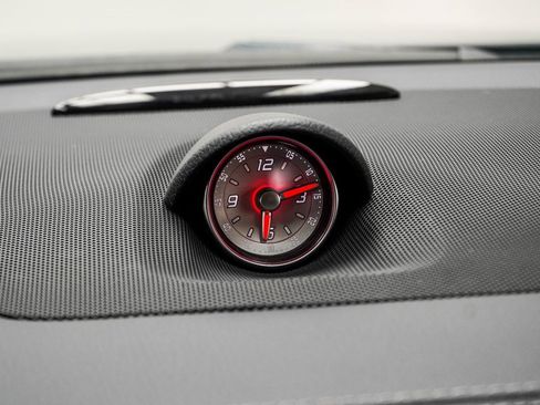 Used 2014 Mercedes-Benz SL 550 image 27