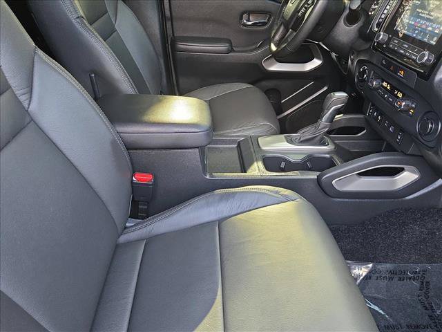 Used 2024 Nissan Frontier SV w/ SV Convenience Package AWD/4WD image 19