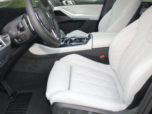 New 2026 BMW X5 xDrive40i w/ Premium Package image 19