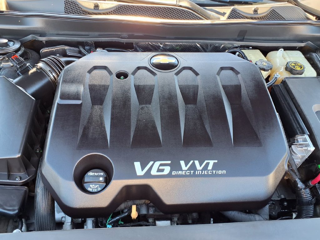 Used 2015 Chevrolet Impala LTZ FWD image 16