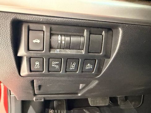 Used 2019 Subaru Legacy 2.5i Limited AWD/4WD image 40