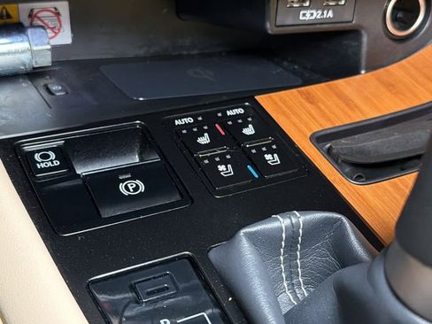 Certified 2022 Lexus RX 350 AWD w/ Premium Package image 23