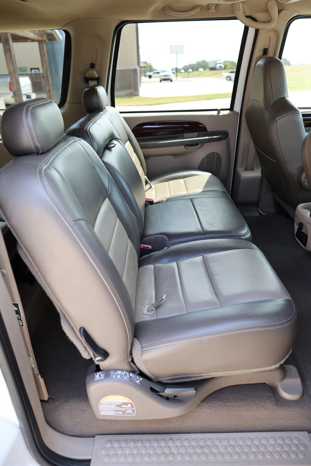 Used 2003 Ford Excursion Eddie Bauer RWD image 40