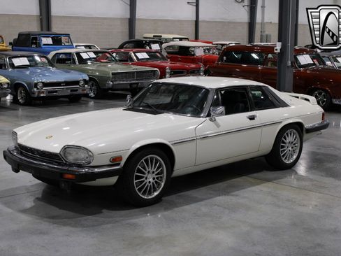 Used 1991 Jaguar XJS V12 Coupe image 14