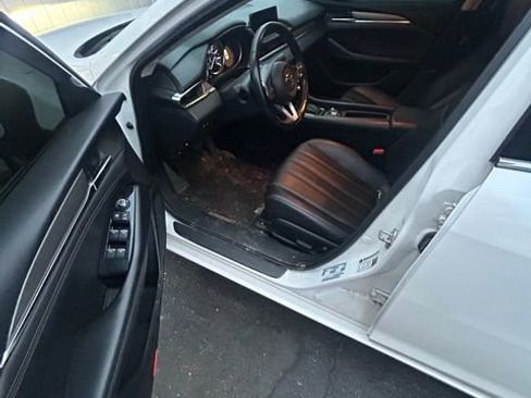 Used 2018 MAZDA MAZDA6 Touring image 4
