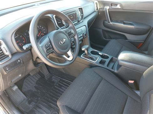 Used 2017 Kia Sportage LX w/ LX Popular Package image 13