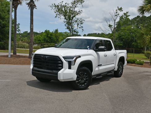 Used 2024 Toyota Tundra SR5 w/ SR5 Premium Package AWD/4WD image 6