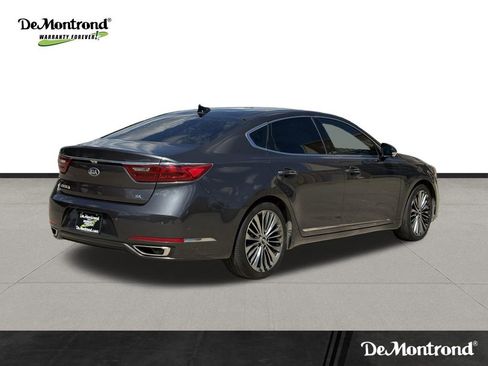 Used 2018 Kia Cadenza Limited FWD image 5