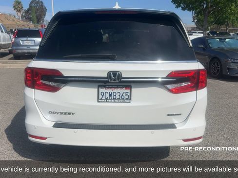 Used 2023 Honda Odyssey Touring image 7
