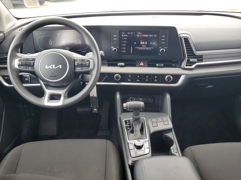 Used 2025 Kia Sportage LX image 15