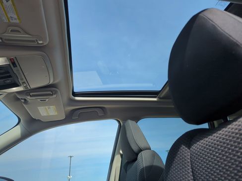 Used 2021 Subaru Forester Premium image 15