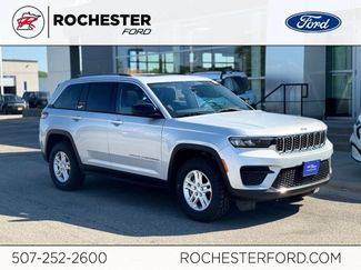 Used 2023 Jeep Grand Cherokee Laredo AWD/4WD video 1