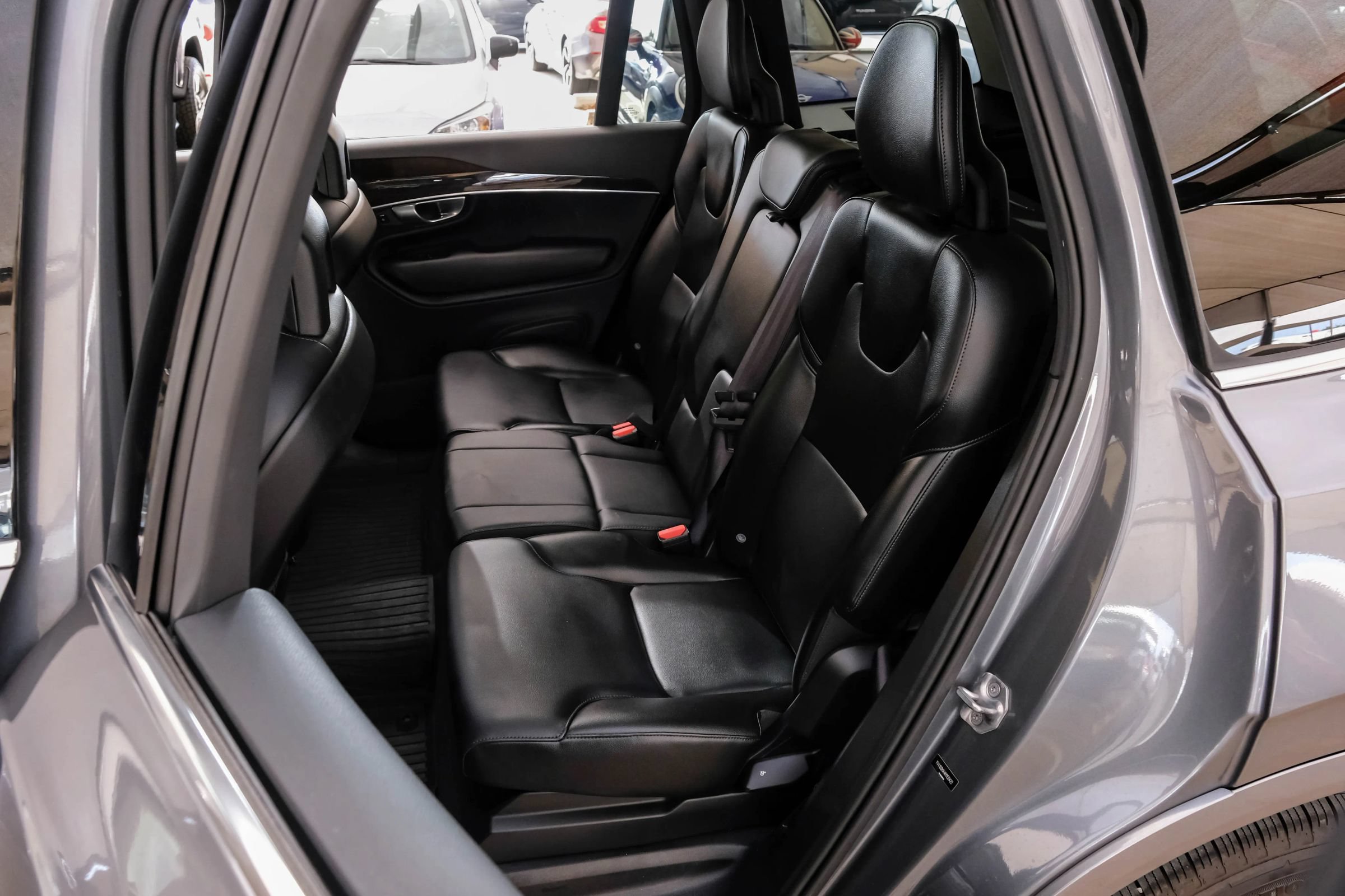 Used 2017 Volvo XC90 T5 Momentum w/ Vision Package FWD image 40