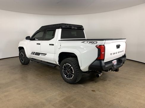 Used 2024 Toyota Tacoma SR image 13