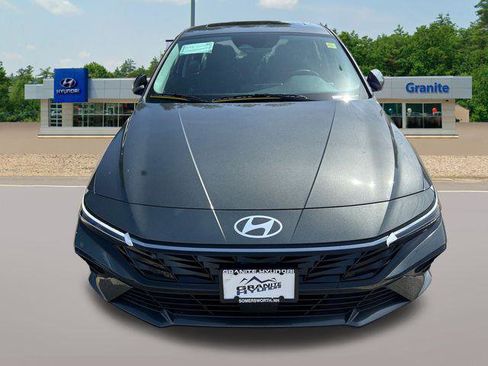 New 2026 Hyundai Elantra Limited FWD image 8