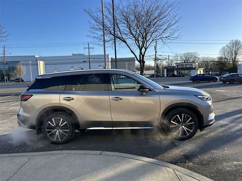 Certified 2024 INFINITI QX60 Sensory w/ Vision Package image 9