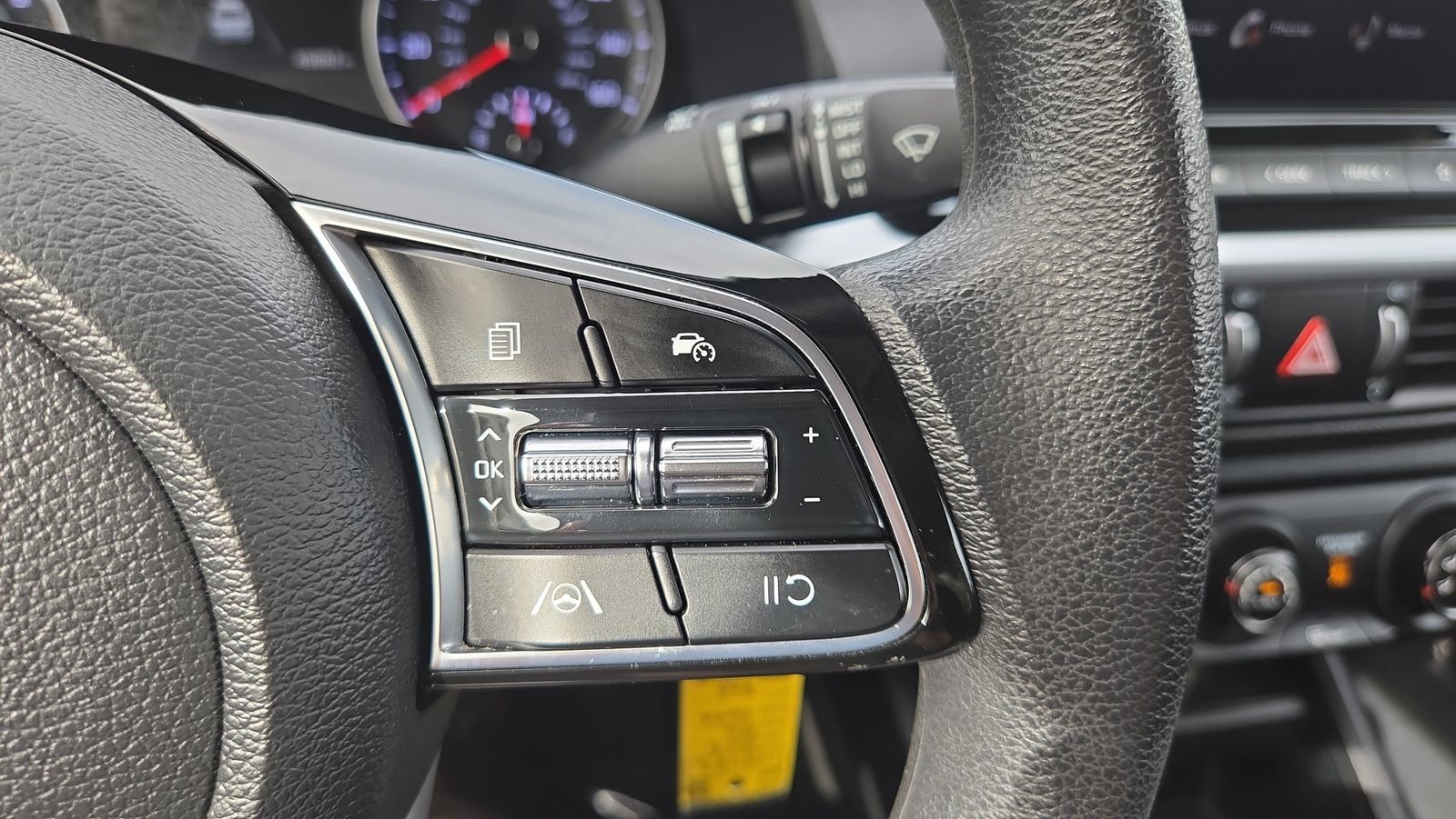 Used 2023 Kia Forte LXS w/ LXS Technology Package FWD image 18