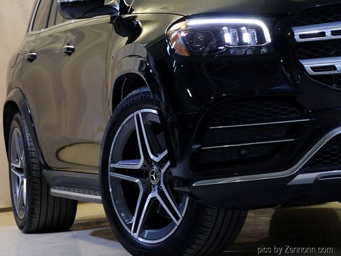 Used 2023 Mercedes-Benz GLS 450 4MATIC image 4