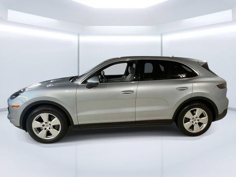 Certified 2022 Porsche Cayenne AWD/4WD image 2