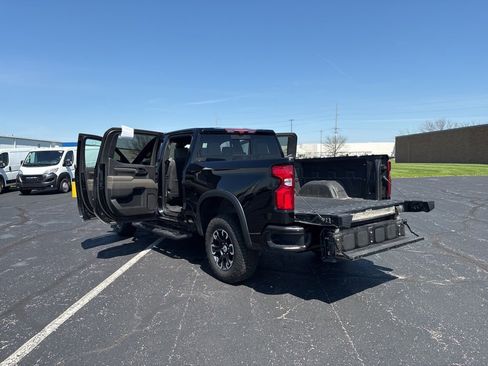 Used 2024 Chevrolet Silverado 1500 ZR2 w/ Technology Package AWD/4WD image 15