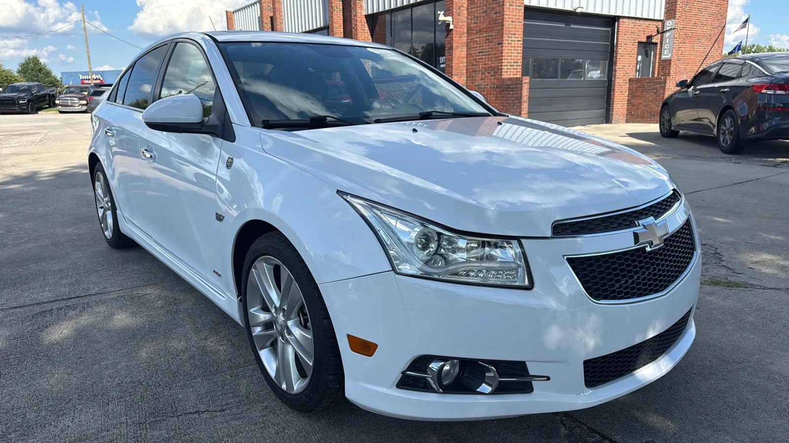 Used 2014 Chevrolet Cruze LTZ w/ RS Package FWD image 7