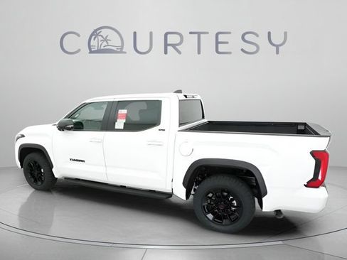 Used 2025 Toyota Tundra SR5 w/ SR5 Premium Package RWD image 5