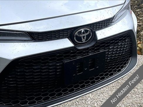 Used 2021 Toyota Corolla LE FWD image 24