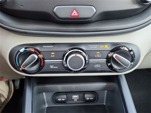 New 2025 Kia Soul LX w/ LX Technology Package image 21