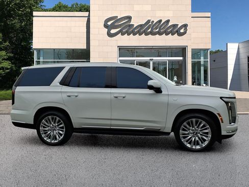Certified 2025 Cadillac Escalade Premium Luxury w/ Touring Package AWD/4WD image 6