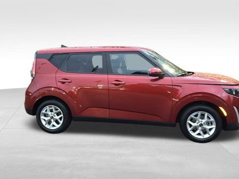 Used 2024 Kia Soul LX w/ Option Group 015 image 32