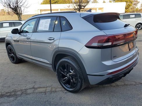 Certified 2026 Volkswagen Atlas Cross Sport SEL R-Line image 6