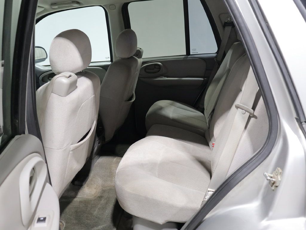 Used 2008 Chevrolet TrailBlazer 4WD image 8