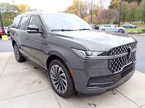 New 2025 Lincoln Navigator Black Label image 15
