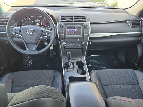 Used 2017 Toyota Camry LE image 15
