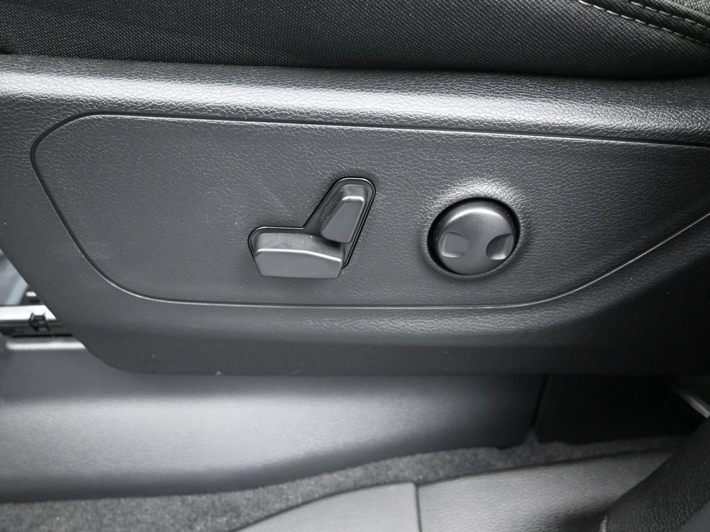 New 2025 RAM 1500 Big Horn AWD/4WD image 12
