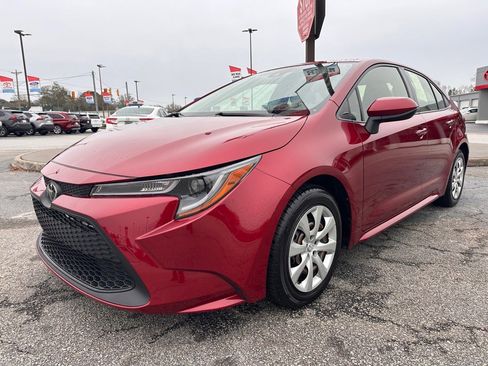 Used 2022 Toyota Corolla LE image 7