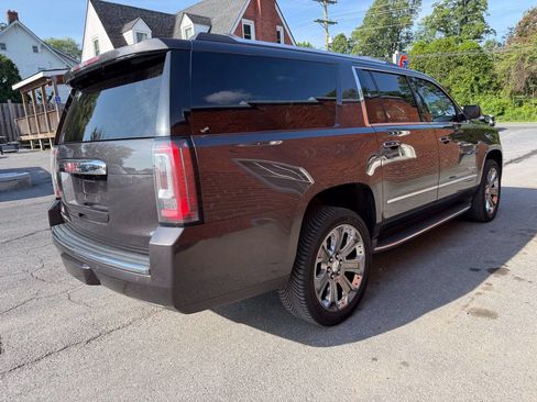Used 2016 GMC Yukon XL Denali w/ Open Road Package AWD/4WD image 5