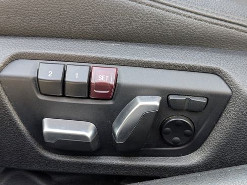 Used 2019 BMW 230i xDrive Convertible w/ Convenience Package image 20