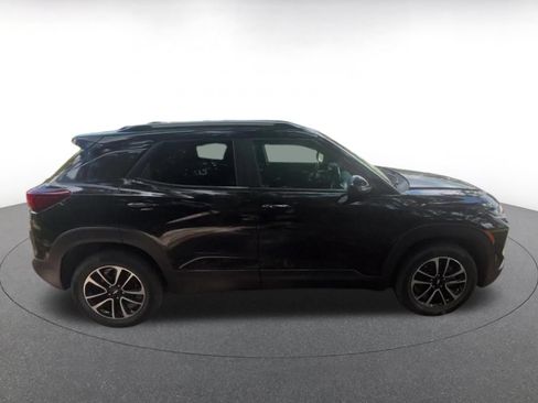 Used 2025 Chevrolet TrailBlazer LT FWD image 16