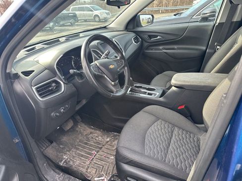 Used 2020 Chevrolet Equinox LT w/ Driver Convenience Package image 8