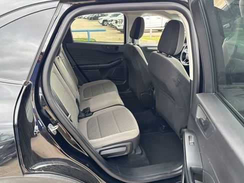 Used 2022 Ford Escape SE w/ SE Sport Appearance Package image 12