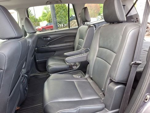 Used 2020 Honda Pilot Touring image 28