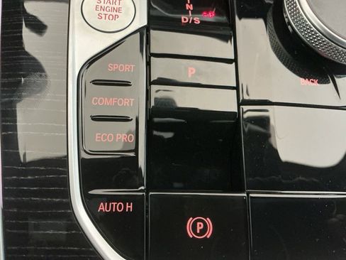 New 2026 BMW X5 sDrive40i w/ M Sport Package image 13