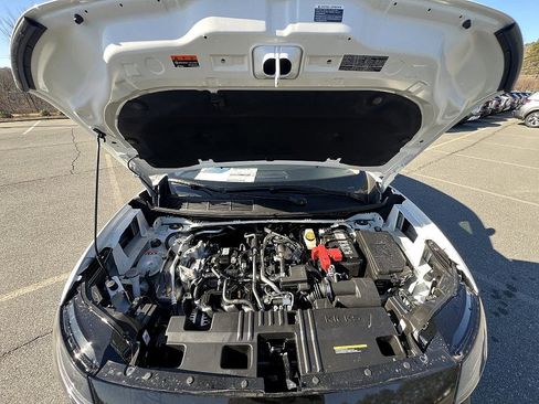 New 2026 Nissan Kicks S image 10