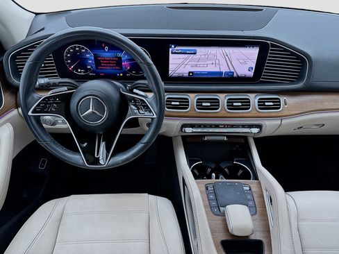 Used 2024 Mercedes-Benz GLE 350 4MATIC image 16