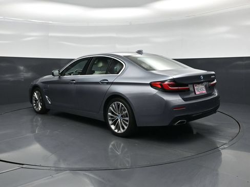 Used 2022 BMW 530e w/ Convenience Package RWD image 7