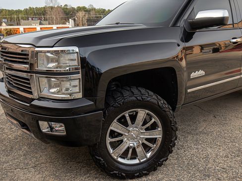 Used 2014 Chevrolet Silverado 1500 High Country w/ High Country Premium Package image 4
